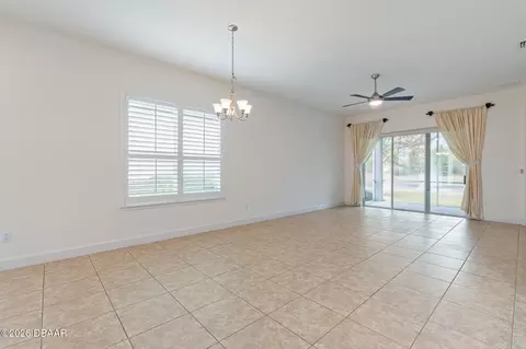 Living - 732 Aldenham Ln, Ormond Beach, FL 32174 photo 2 of 7