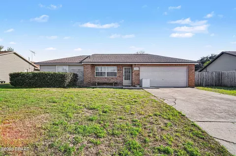 2675 Gramercy Dr, Deltona, FL 32738