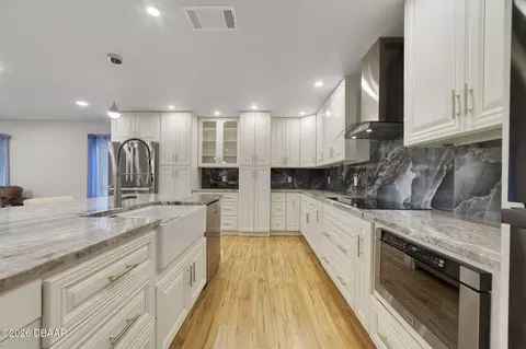Kitchen - 905 Willow Run, Ormond Beach, FL 32174 photo 3 of 3