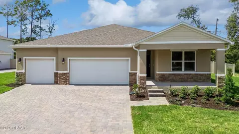 1100 Morfontaine St, Daytona Beach, FL 32124