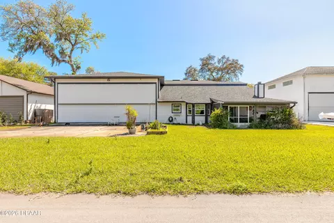 Exterior - 1805 12th St, Edgewater, FL 32132 photo 5 of 6