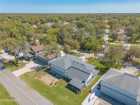 View/Area - 1805 12th St, Edgewater, FL 32132 photo 2 of 9