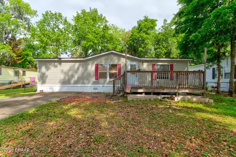 1040 Green Acres Cir S, South Daytona, FL 32119