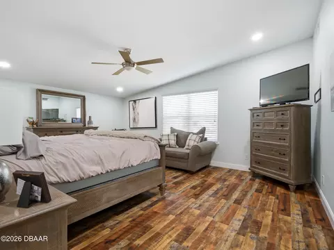 Bedroom - 428 N Riverside Dr, Edgewater, FL 32132 photo 1 of 9
