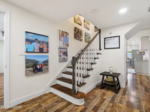 Entry Way - 428 N Riverside Dr, Edgewater, FL 32132 photo 3 of 6