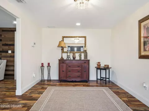 Entry Way - 428 N Riverside Dr, Edgewater, FL 32132 photo 2 of 6