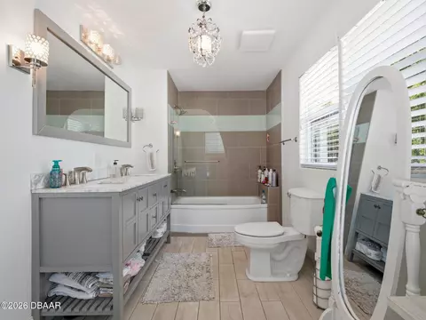 Bath - 428 N Riverside Dr, Edgewater, FL 32132 photo 5 of 5