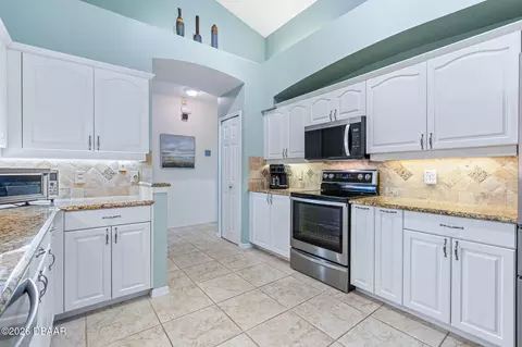 Kitchen - 440 Long Cove Rd, Ormond Beach, FL 32174 photo 3 of 4