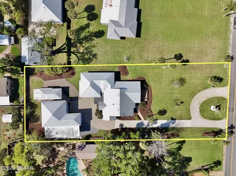 View/Area - 210 N Riverside Dr, Edgewater, FL 32132 photo 3 of 15