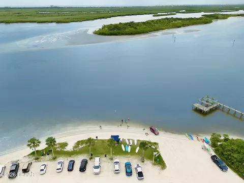View/Area - 210 N Riverside Dr, Edgewater, FL 32132 photo 12 of 15