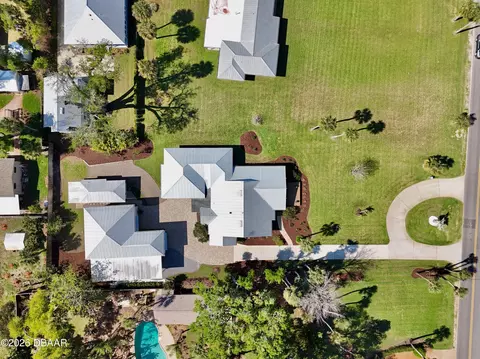 View/Area - 210 N Riverside Dr, Edgewater, FL 32132 photo 2 of 15