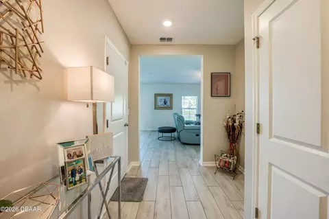 Entry Way - 3986 Willowbrook Dr, Edgewater, FL 32141 photo 2 of 4