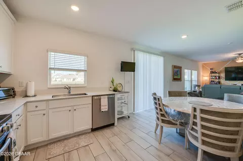 Kitchen - 3986 Willowbrook Dr, Edgewater, FL 32141 photo 2 of 2