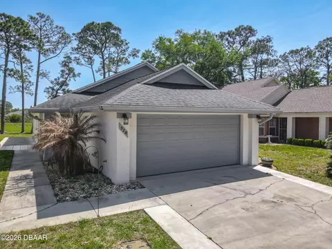 528 Crooked Stick Dr, Daytona Beach, FL 32114