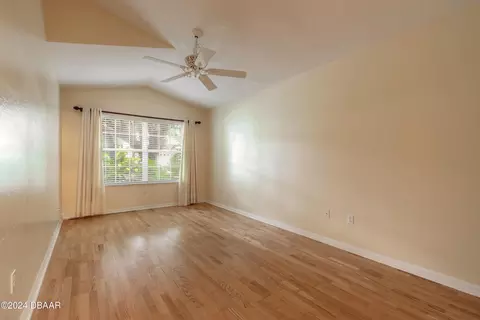 Living - 22 Old Macon Dr, Ormond Beach, FL 32174 photo 5 of 5
