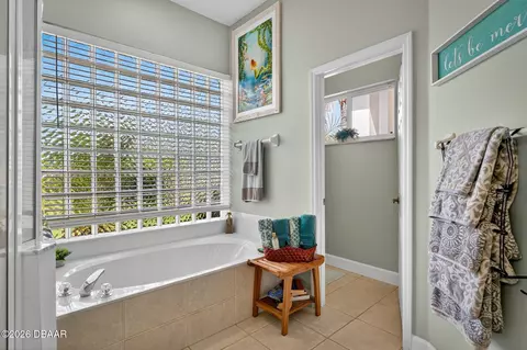 Bath - 607 Moss Creek Dr, Ormond Beach, FL 32174 photo 2 of 4