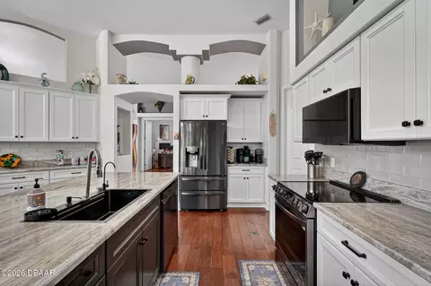 Kitchen - 607 Moss Creek Dr, Ormond Beach, FL 32174 photo 1 of 6