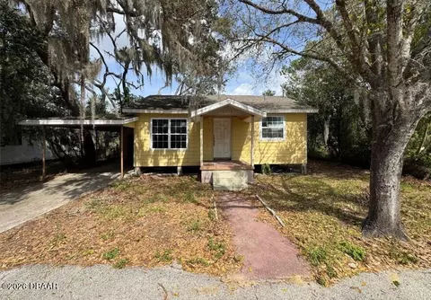 4718 2nd St, Sebring, FL 33870