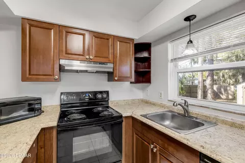 Kitchen - 420 Perdita Ave, Edgewater, FL 32132 photo 3 of 4