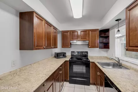 Kitchen - 420 Perdita Ave, Edgewater, FL 32132 photo 2 of 4