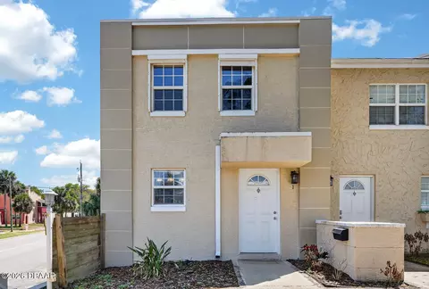 437 N Oleander Ave, Daytona Beach, FL 32118