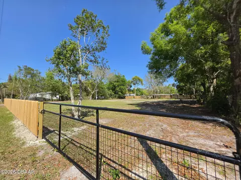 327 Endora St, Ormond Beach, FL 32174 photo 2