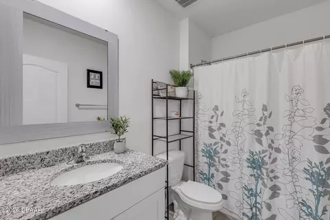 Bath - 8 Melogold Dr, Ormond Beach, FL 32174 photo 3 of 3