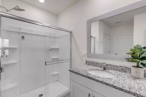 Bath - 8 Melogold Dr, Ormond Beach, FL 32174 photo 2 of 3