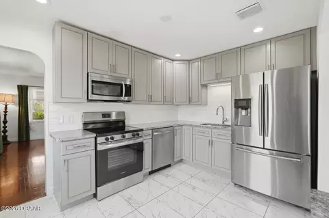 Kitchen - 231 N Ridgewood Ave, Ormond Beach, FL 32174 photo 2 of 6