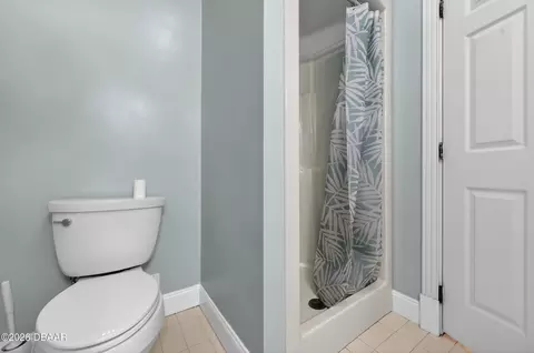 Bath - 7 Oakmont Cir, Ormond Beach, FL 32174 photo 2 of 5