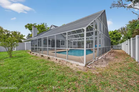 Exterior - 7 Oakmont Cir, Ormond Beach, FL 32174 photo 9 of 12