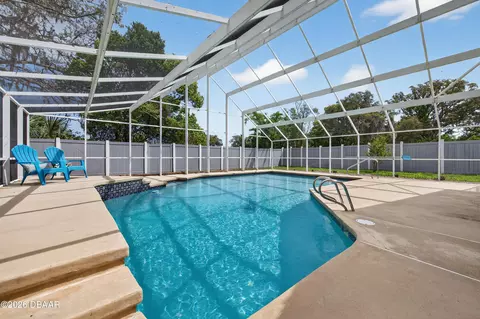 Exterior - 7 Oakmont Cir, Ormond Beach, FL 32174 photo 2 of 12