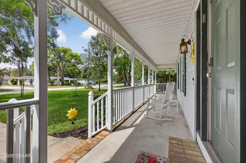 Exterior - 7 Oakmont Cir, Ormond Beach, FL 32174 photo 4 of 12