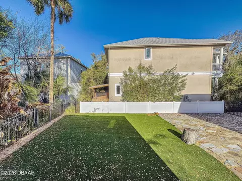 Exterior - 76 Duero St, Saint Augustine, FL 32084 photo 6 of 12