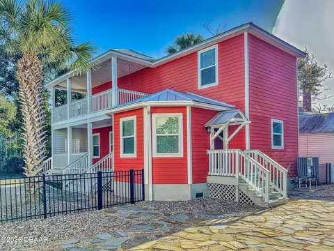Exterior - 76 Duero St, Saint Augustine, FL 32084 photo 4 of 12
