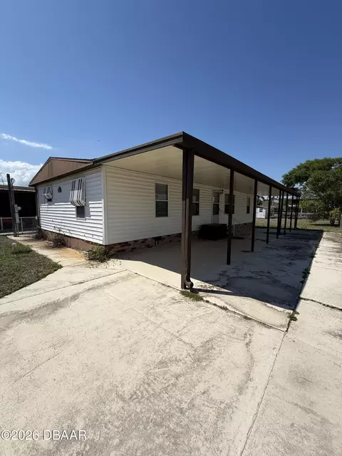 160 Gary Ave, Oak Hill, FL 32759
