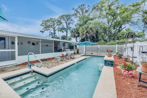 Exterior - 113 E Pine Bluff St, Edgewater, FL 32132 photo 3 of 13