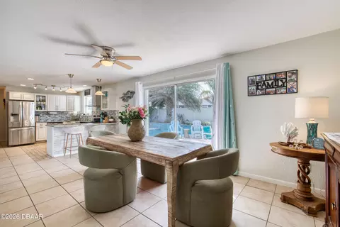 Dining - 8 Surfside Dr, Ormond Beach, FL 32176 photo 4 of 4