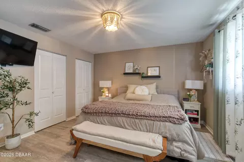 Bedroom - 8 Surfside Dr, Ormond Beach, FL 32176 photo 2 of 4