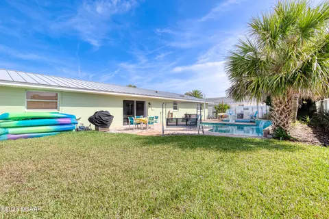 Exterior - 8 Surfside Dr, Ormond Beach, FL 32176 photo 14 of 14