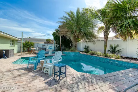 Exterior - 8 Surfside Dr, Ormond Beach, FL 32176 photo 5 of 14