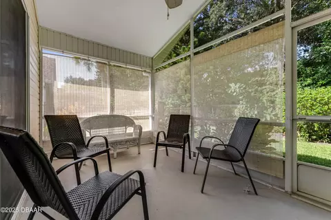 Exterior - 25 Old Macon Dr, Ormond Beach, FL 32174 photo 4 of 5