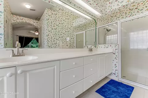 Bath - 25 Old Macon Dr, Ormond Beach, FL 32174 photo 2 of 3