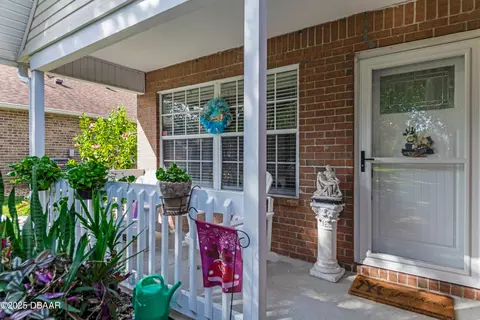Exterior - 25 Old Macon Dr, Ormond Beach, FL 32174 photo 2 of 5
