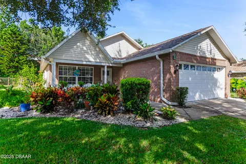 25 Old Macon Dr, Ormond Beach, FL 32174