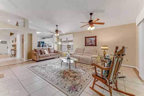 Living - 25 Old Macon Dr, Ormond Beach, FL 32174 photo 3 of 3