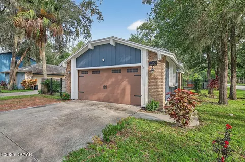 Exterior - 28 Baymeadow Ct, Ormond Beach, FL 32174 photo 4 of 6