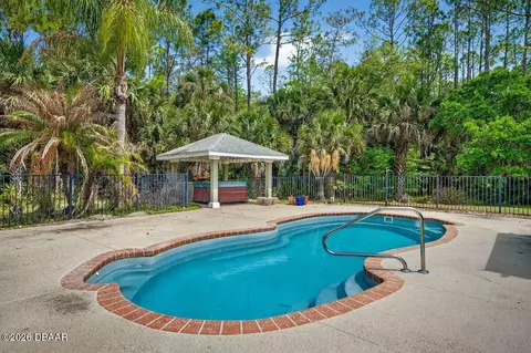 Exterior - 2312 Warden Trl, Ormond Beach, FL 32174 photo 6 of 14
