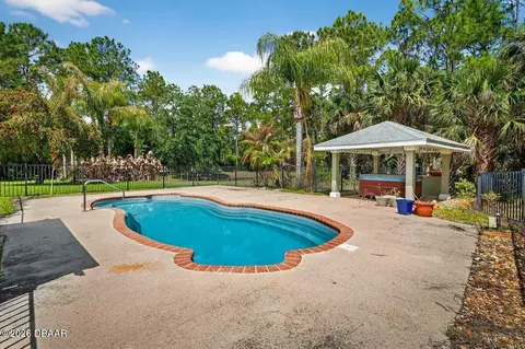 Exterior - 2312 Warden Trl, Ormond Beach, FL 32174 photo 8 of 14