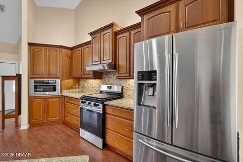 Kitchen - 2312 Warden Trl, Ormond Beach, FL 32174 photo 3 of 4